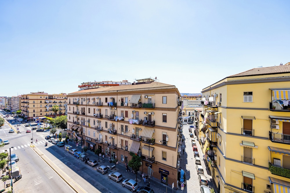 Carlo III guest house