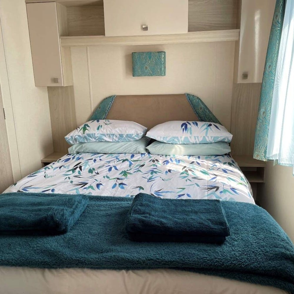 49 Bayside Cove Pevensey Bay Holiday Park view 5