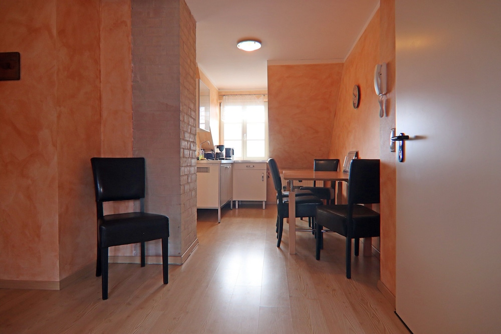 Wunderschoene Ferienwohnung an der Mueritz