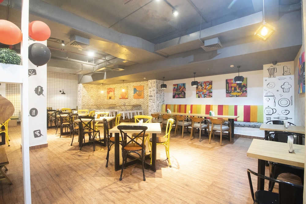 OYO 16340 Yellow Hotels