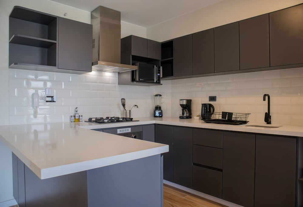 w Stylish 1BR in San Isidro