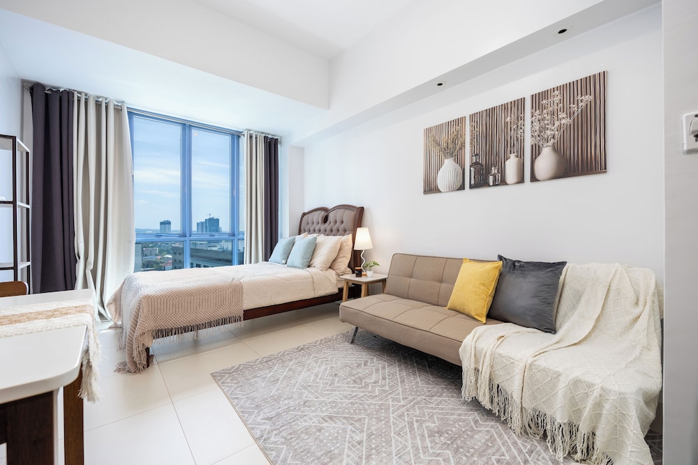 Virgo Nest Rentals - 38th Park Ave, IT Park Cebu - City View