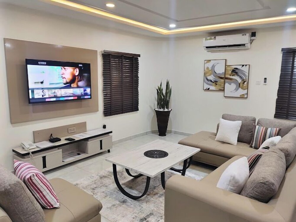 Unity Luxury Apartment and Suites