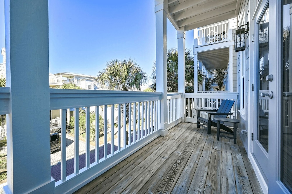 Southern Shores by Avantstay Seacrest Beach Resort Pool