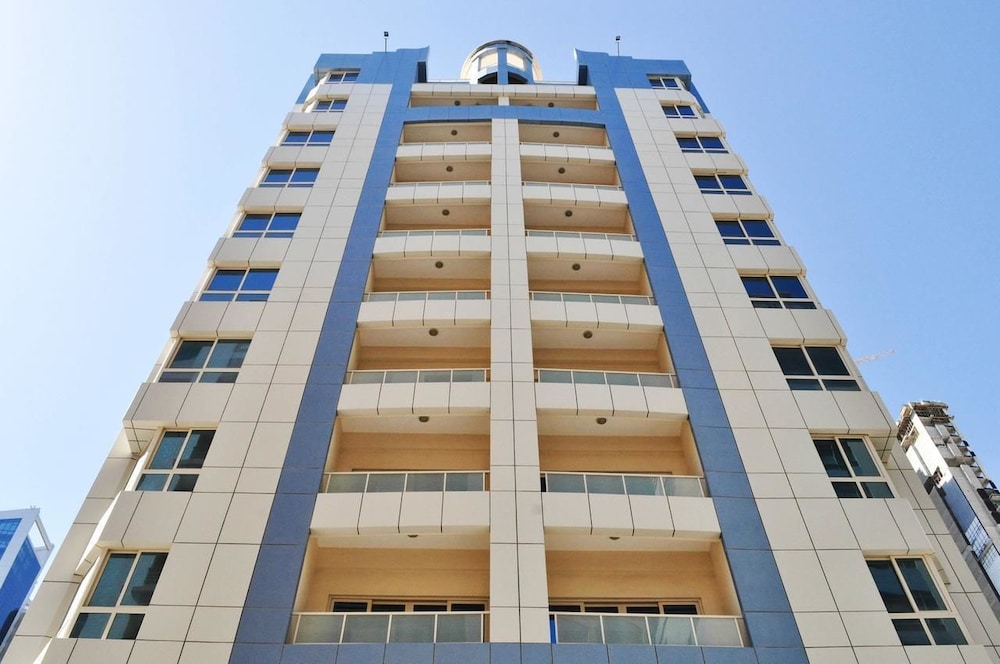 Golden Treasure Tower Family Apartment