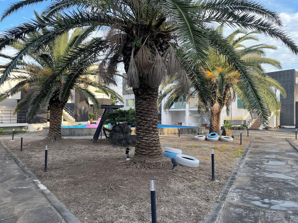 Yegerina Resort