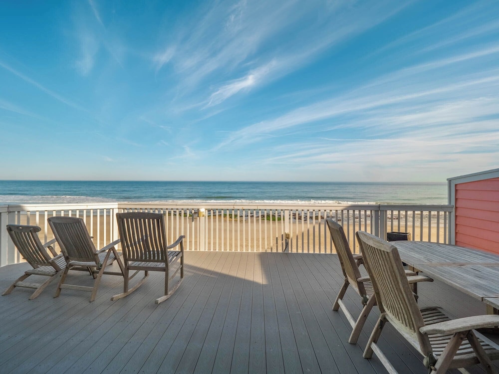 Ocean Dunes by Carolina Retreats