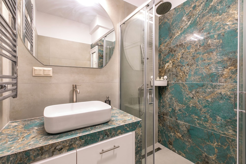 Kallisti 2BR Apt & Balcony in Nea Smyrni