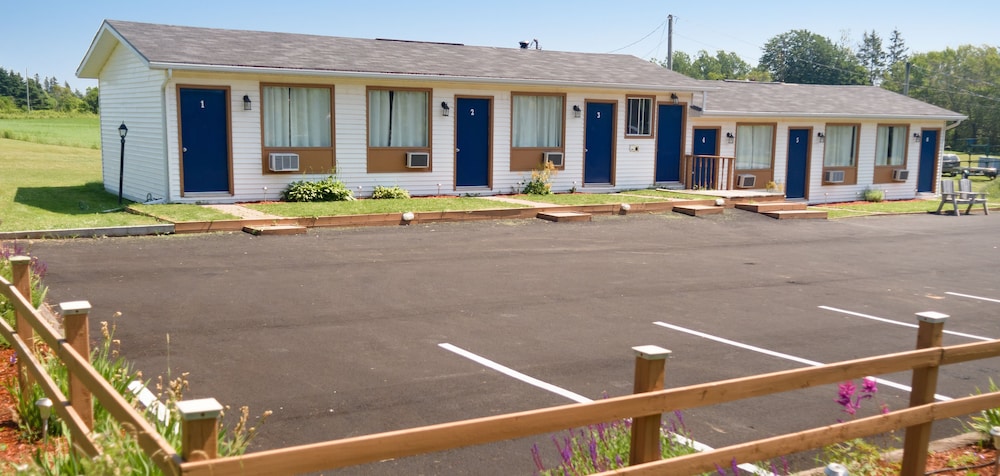 Winds Motel