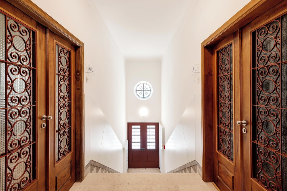Acm002 Bombarda Homes, Pet Friendly Garden House