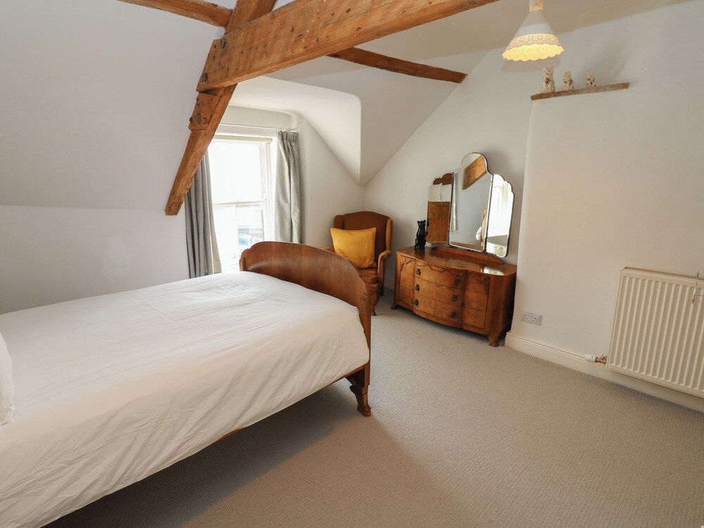 Cross View Cottage