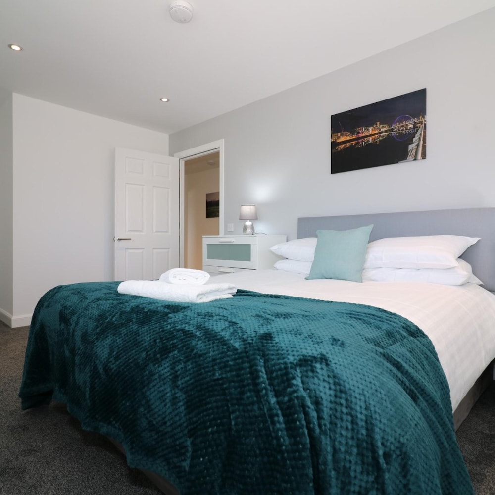Railway House 5 bed - Maryhill