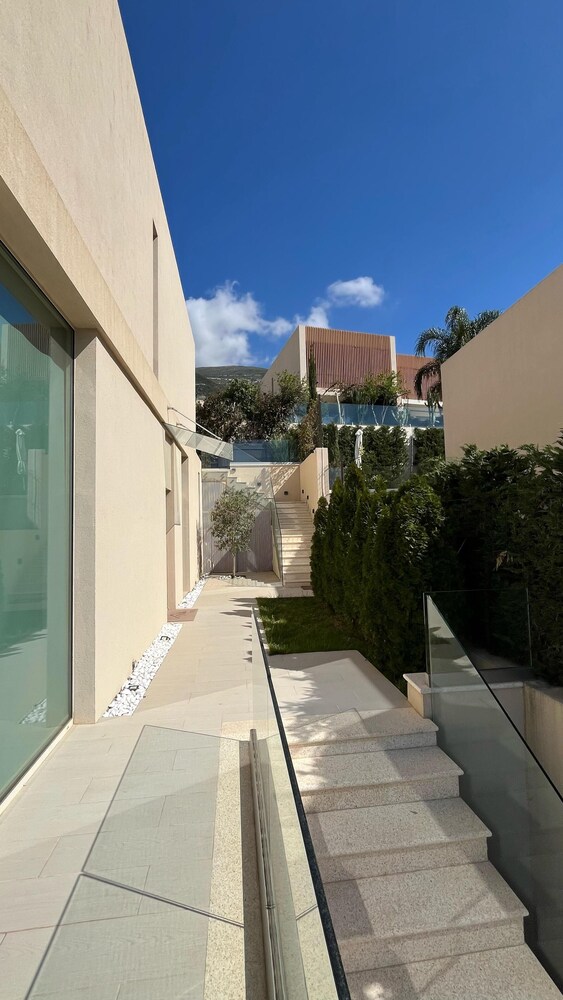 Whisky Green Coast Hotel & Apartments