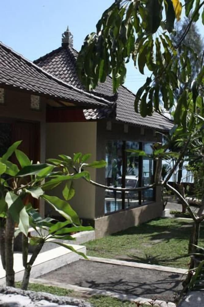 Baruna Cottages