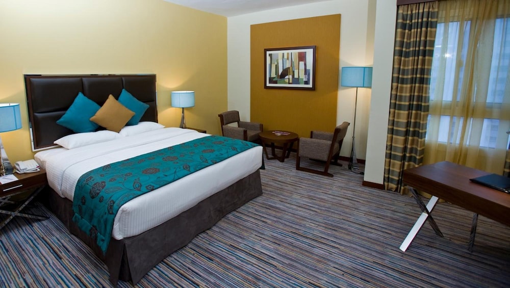 Abu Dhabi Vacations - Phoenix Plaza Hotel Apartments - Property Image 52