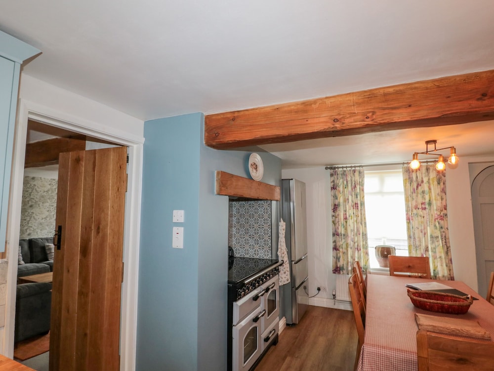 5 Rosedale Abbey