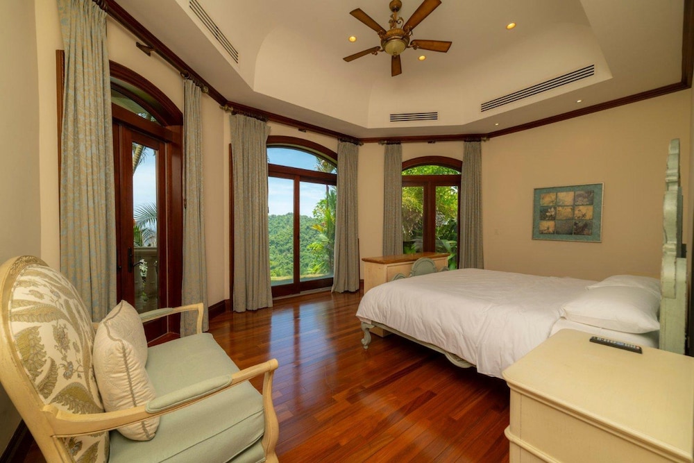 - Casa Garmus - 10 bdr Ocean View