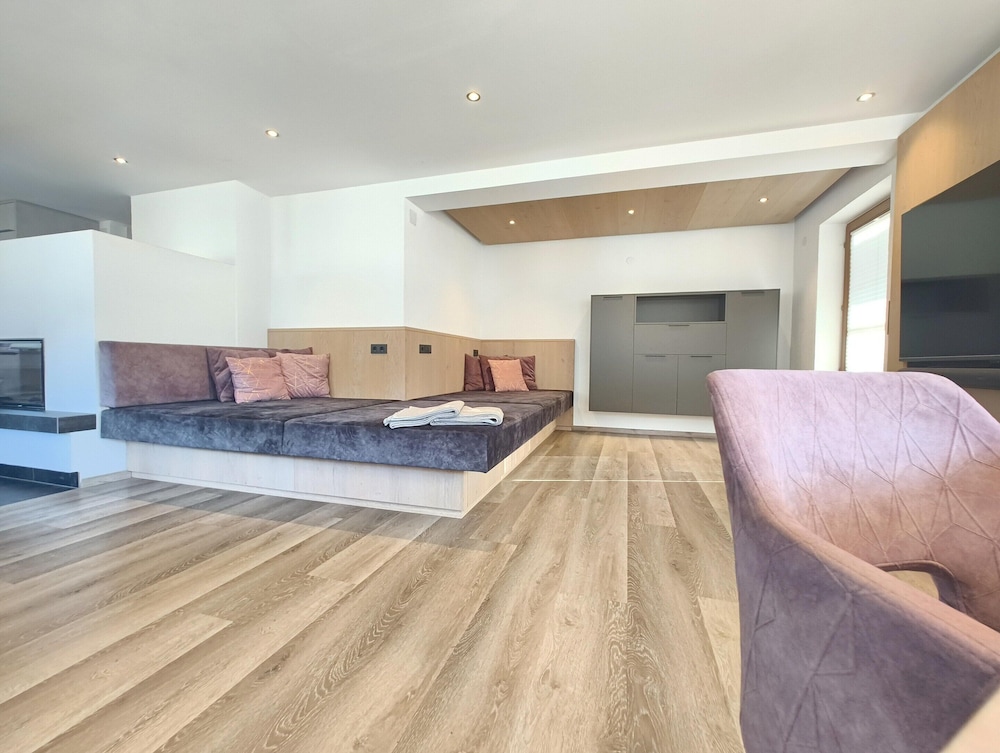 Exclusive Apartment With Garden and Whirlpool