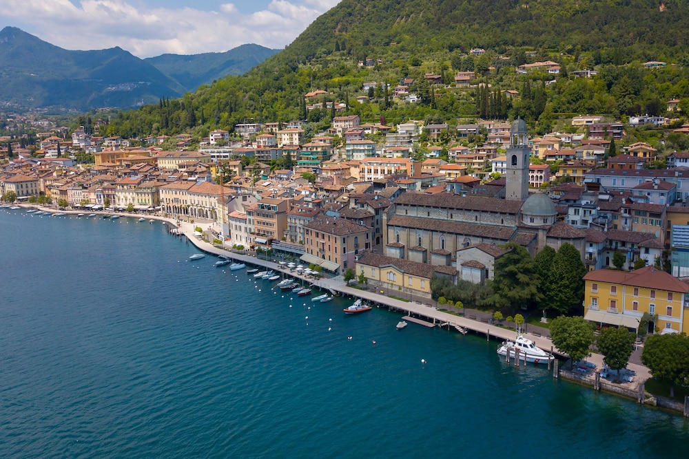 Apart Lago Blu 200m From Lake view 4