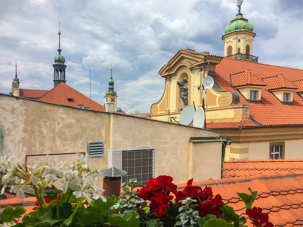 Incredible 2Br Loft in Heart of Prague