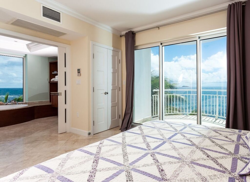 Oyster Bay Beach Resort - Photo 26