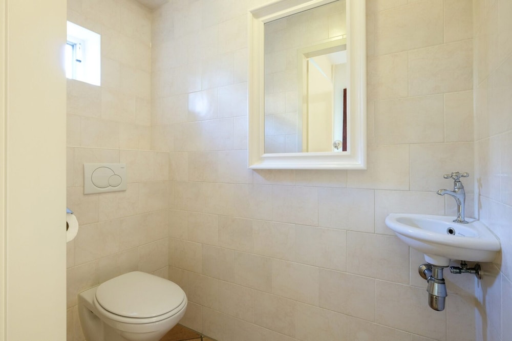 Holiday Home for six Guests