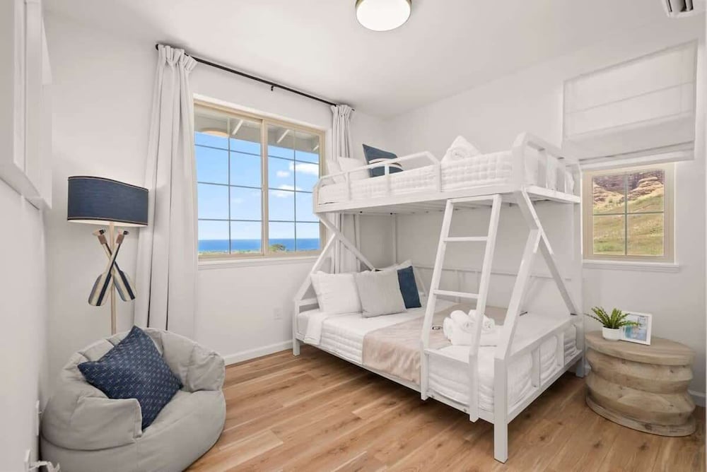 @ Marbella Lane - Paradise Point Close to Beaches