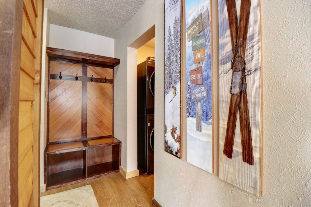 An202 Anaconda 2br 2ba 2 Bedroom Condo