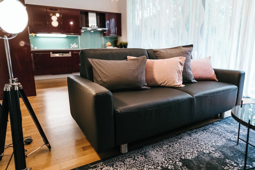 YoHome - Luxury Downtown Apartment