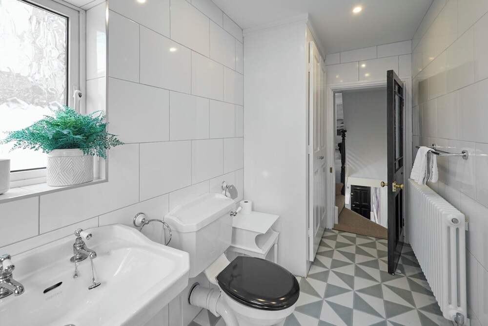 Host Stay Mandalay view 5