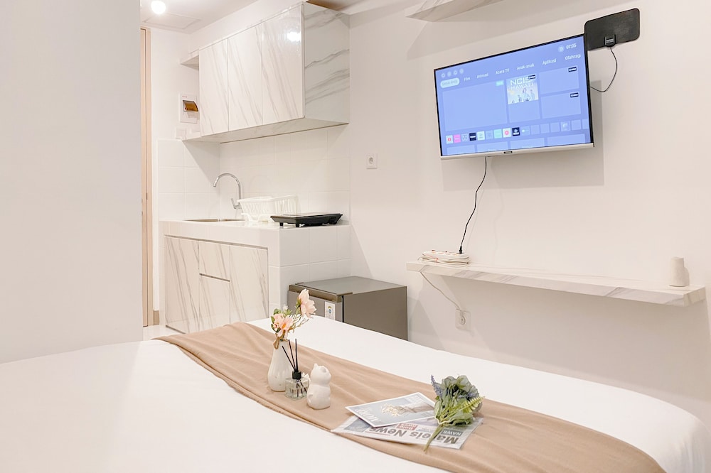 Minimalist And Enjoy Living Studio At Tokyo Riverside Pik 2 Apartment