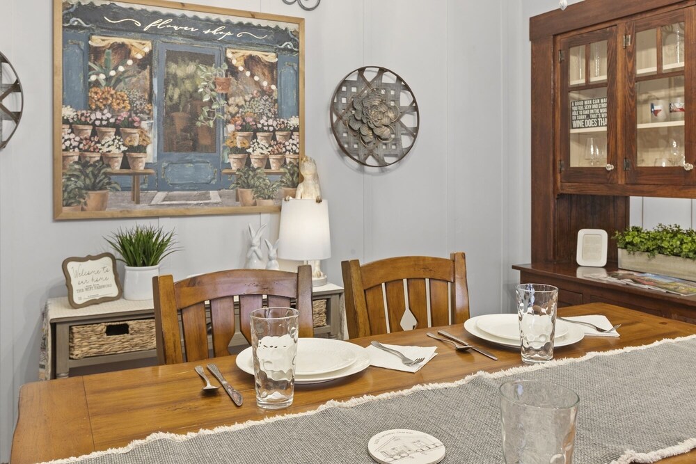 1929 Craftsman Charmer 2 Bedroom Home