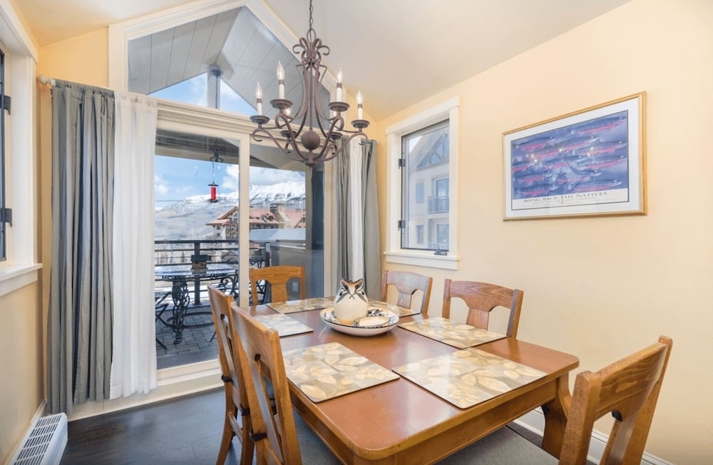Blue Mesa Penthouse by Avantstay Buyout of 3 Units Ski-in Ski-out Condo