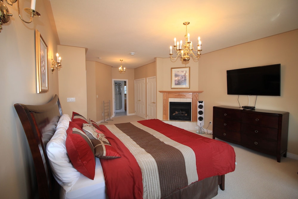 The White House Boutique Bed & Breakfast-3