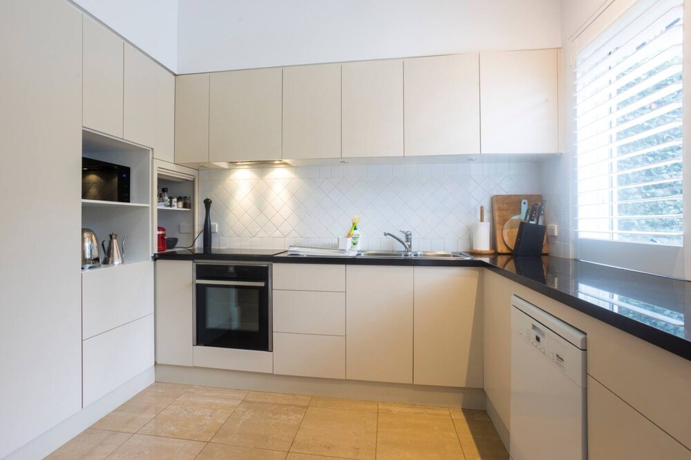 Beautiful 3BR Home With Patio + BBQ in Subiaco