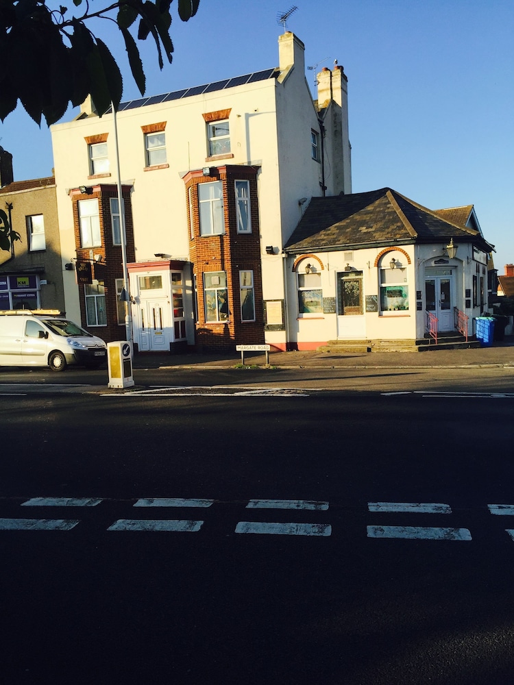 Ramsgate Vacations - The Little Tree Boutique BB - Property Image 13