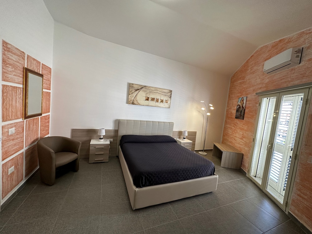 LXR Rooms Carloforte photo 2