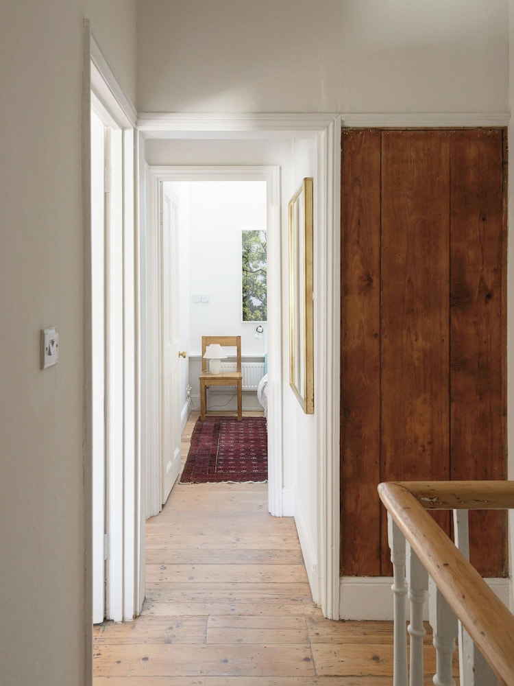 Beautiful 3 Bedroom Home in Bristol