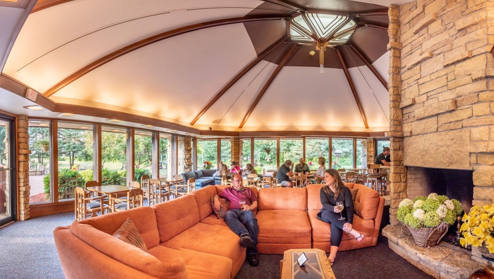 Spring Valley Inn