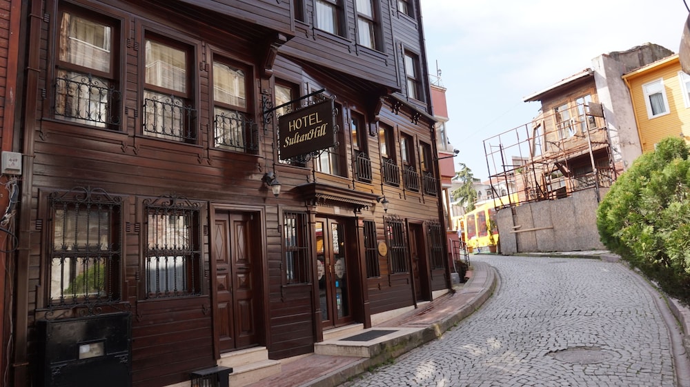 Hotel Sultan Hill becomes Sultan Hill Otel. - Image 30