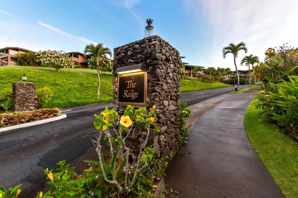Kapalua Ridge 2 Free Cars by KBM Ml-2159