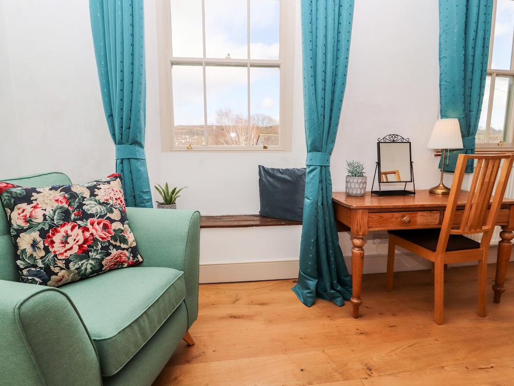 Natland Hall Cottage