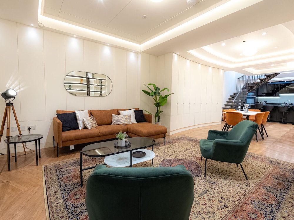 Discover The Underworld Five Bedroom by Belvilla