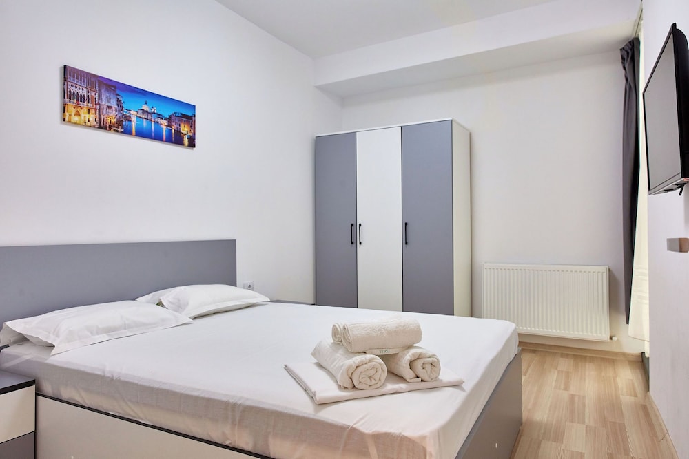Solis Residence Apartment
