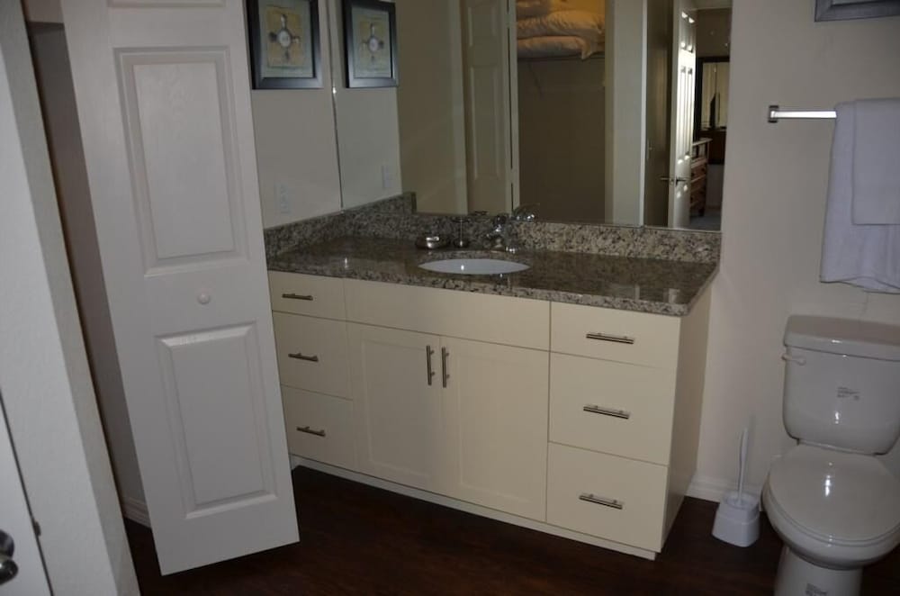 Lucaya 4 Bedrooms 3 Baths Family Friendly Townhome - Image 5