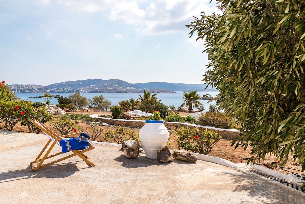 Sea View Studios