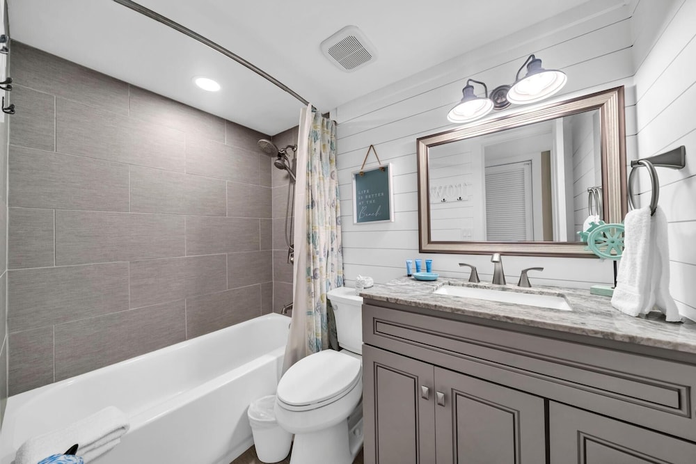 Pirate Cove Villas #111