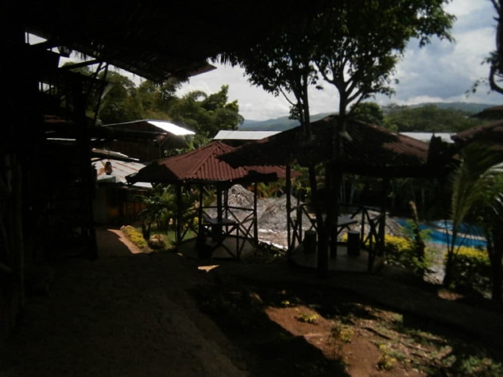 Madera Labrada Lodge