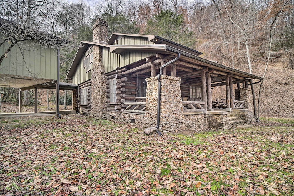 Tranquil Smoky Mountain Cabin w/ Porch & Fire Pit view 4
