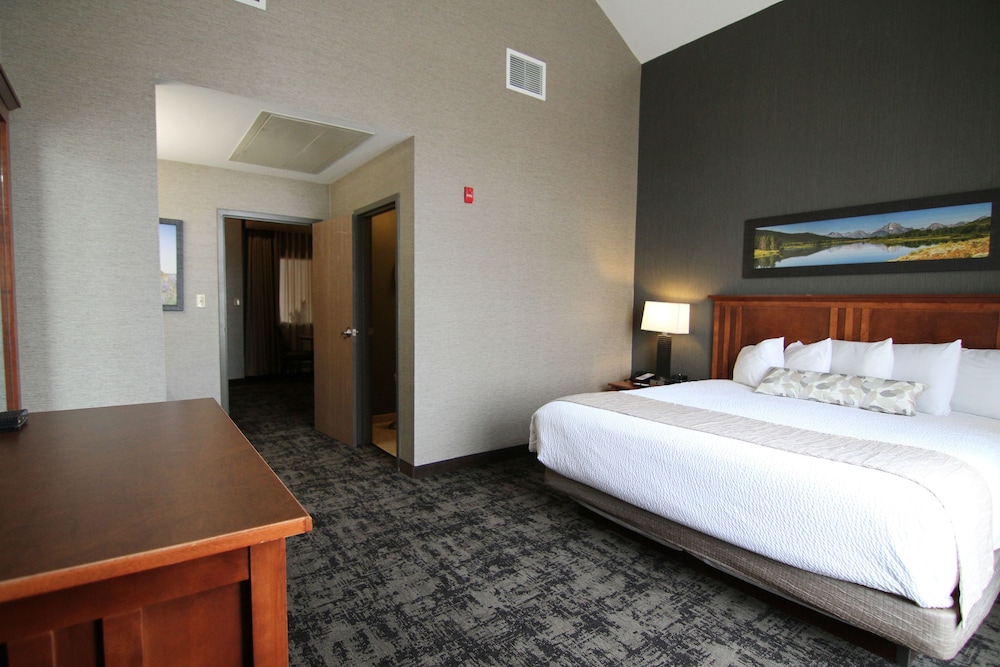 Casper Vacations - Casper C'mon Inn Hotel  Suites - Property Image 4